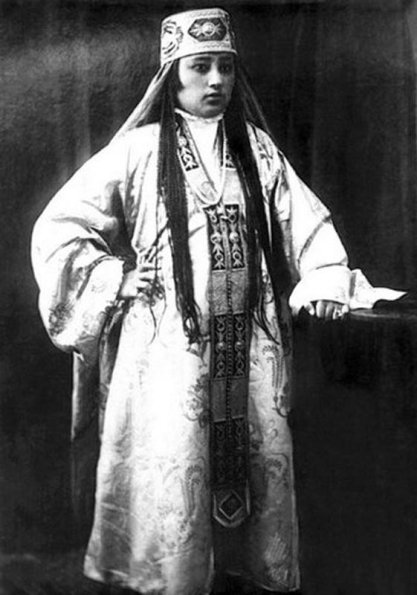 1925 Ташкент Танцовщица и Певица Турсуна Саидазимова
